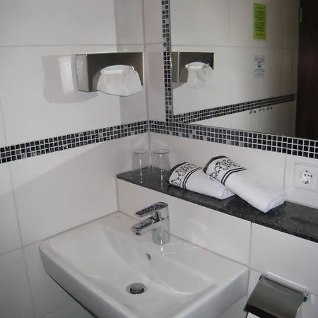 Konukevi Donishaeusle