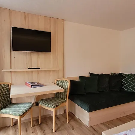 Konukevi Donishaeusle